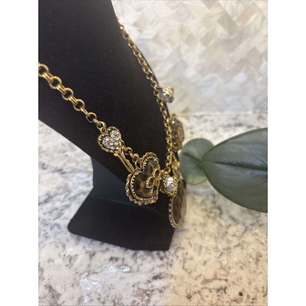 Betsey Johnson Three Heart Leopard Heart Key Rhinestones Locket Pearl Necklace - Picture 7 of 16